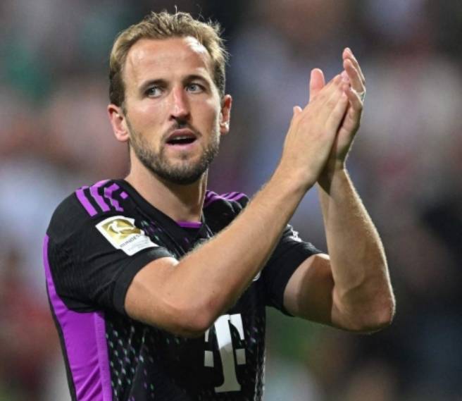 现出无懈可 现出无懈可