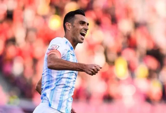 球的争抢上 球的争抢上